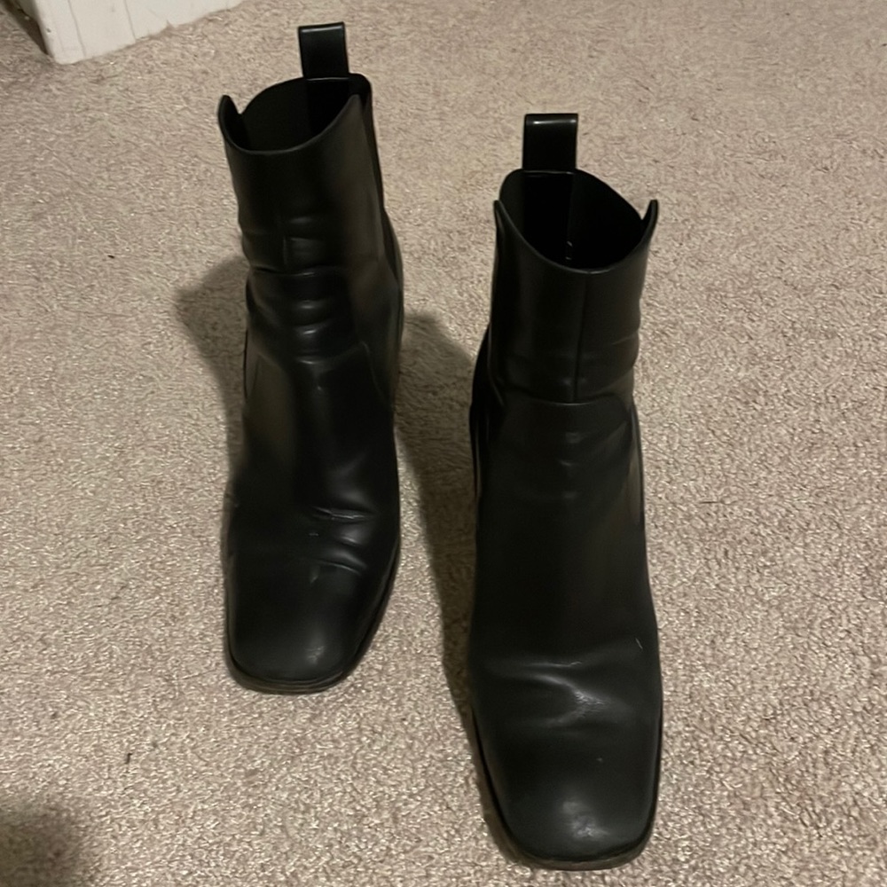 Via Spiga leather booties